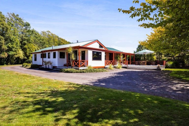 Photo of property in 1760 Mountain Road, Inglewood, 4386