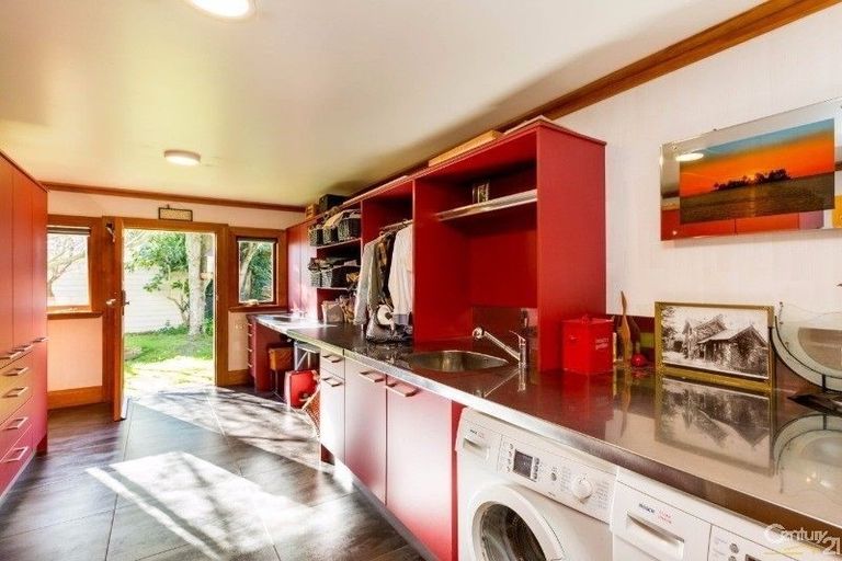 Photo of property in 156 Russell Street, Palmerston North, 4414