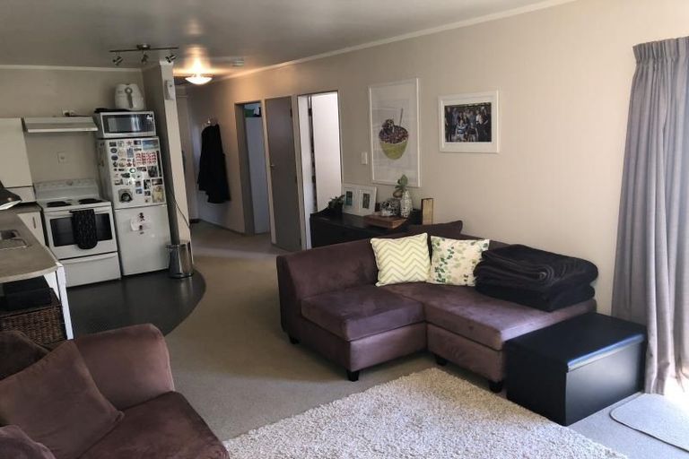 Photo of property in 6/17 Cedar Street, Maungaraki, Lower Hutt, 5010