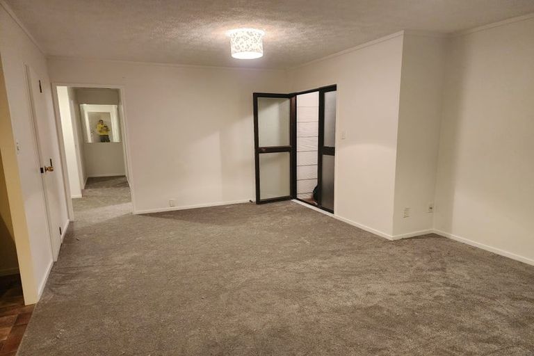 Photo of property in 75 Meadowvale Rise, Titirangi, Auckland, 0604