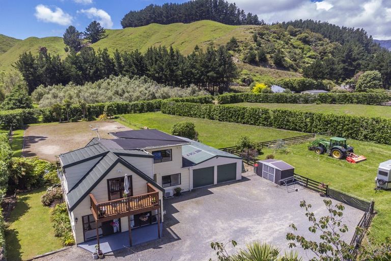 Photo of property in 234 Waitohu Valley Road, Otaki, 5583