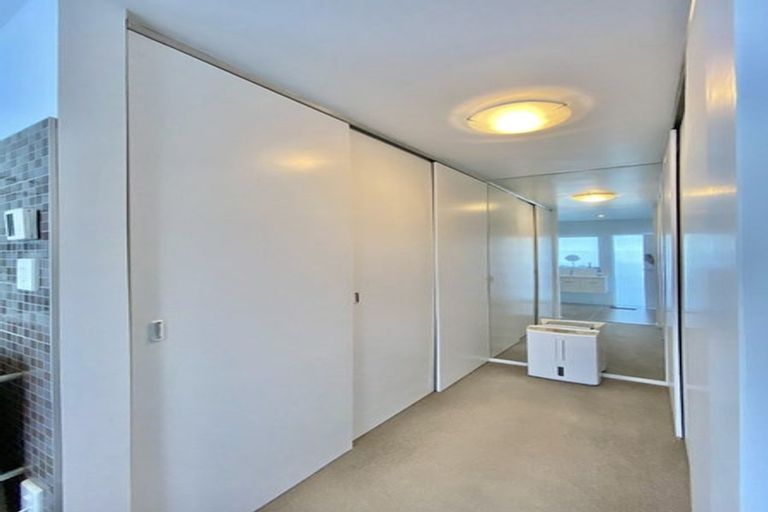Photo of property in 30 Alexandra Road, Hataitai, Wellington, 6021