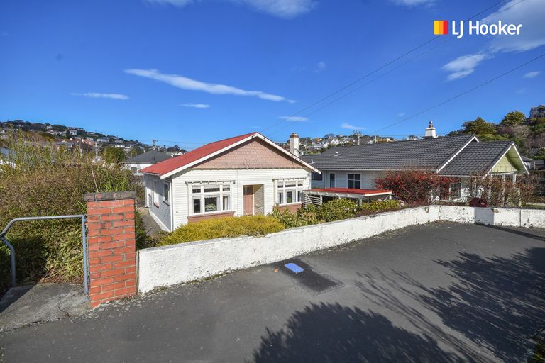 Photo of property in 204 Musselburgh Rise, Andersons Bay, Dunedin, 9013