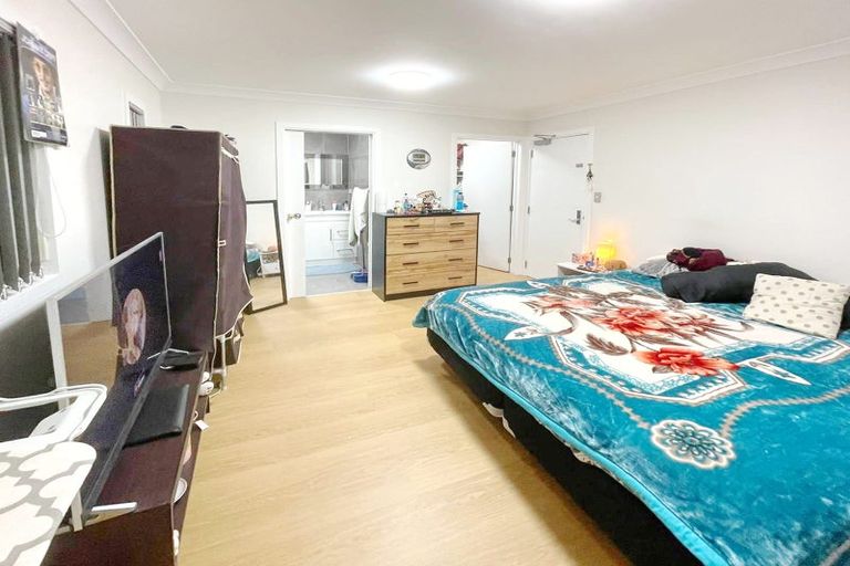 Photo of property in 21a Frobisher Way, Clendon Park, Auckland, 2103