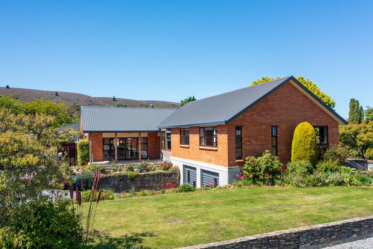 Photo of property in 78 Fache Street, Clyde, 9330