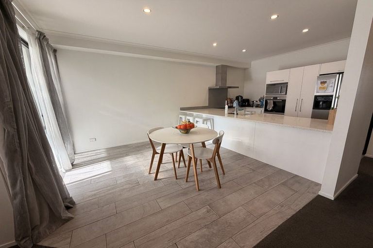 Photo of property in 106 Hobsonville Point Road, Hobsonville, Auckland, 0616