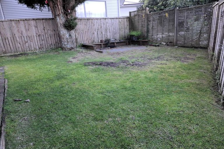 Photo of property in 1/45 Evelyn Place, Hillcrest, Auckland, 0627