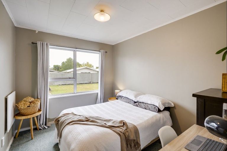 Photo of property in 74 Leicester Avenue, Tamatea, Napier, 4112