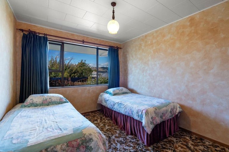 Photo of property in 76 Highbury Drive, Levin, 5510