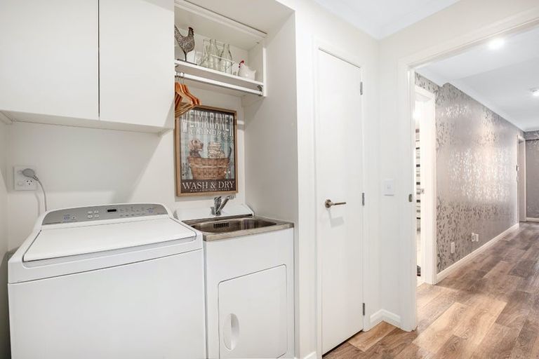 Photo of property in 5 Lucern Lane, Petone, Lower Hutt, 5012