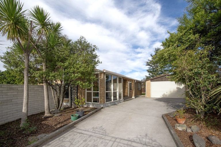 Photo of property in 17 Chadlington Street, Parklands, Christchurch, 8083