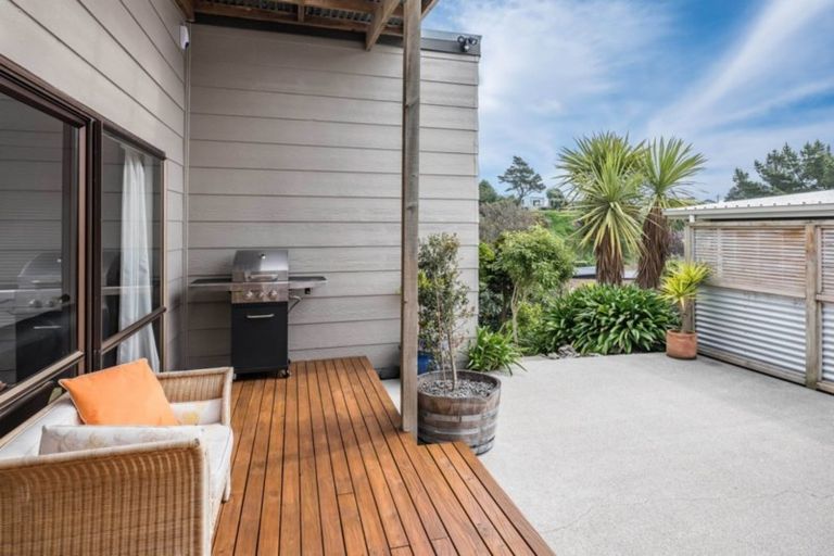 Photo of property in 59 Tennis Court Road, Raumati South, Paraparaumu, 5032