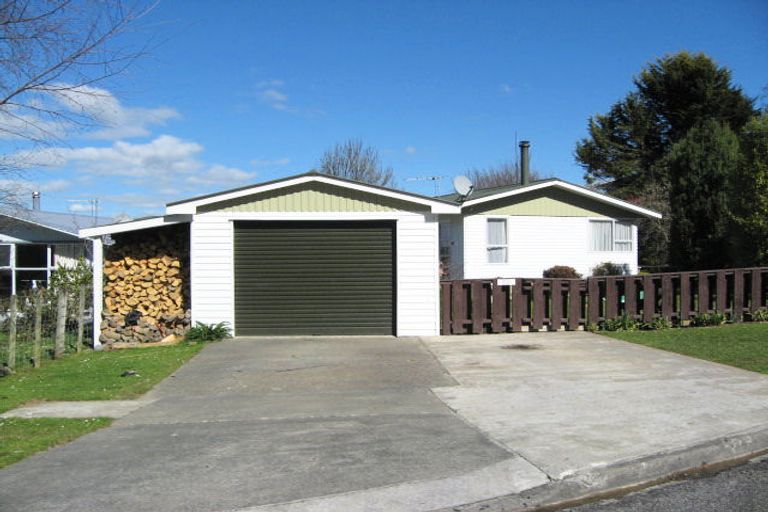 Photo of property in 11 Missel Street, Taihape, 4720