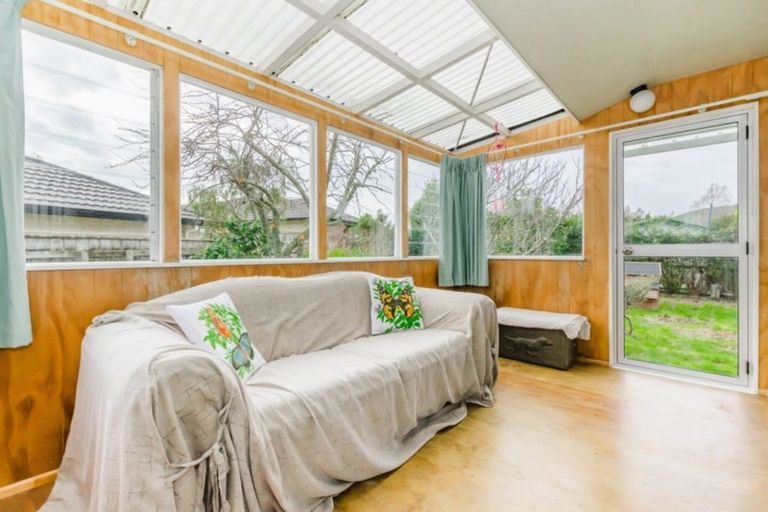 Photo of property in 28 Sunshine Avenue, Paraparaumu, 5032