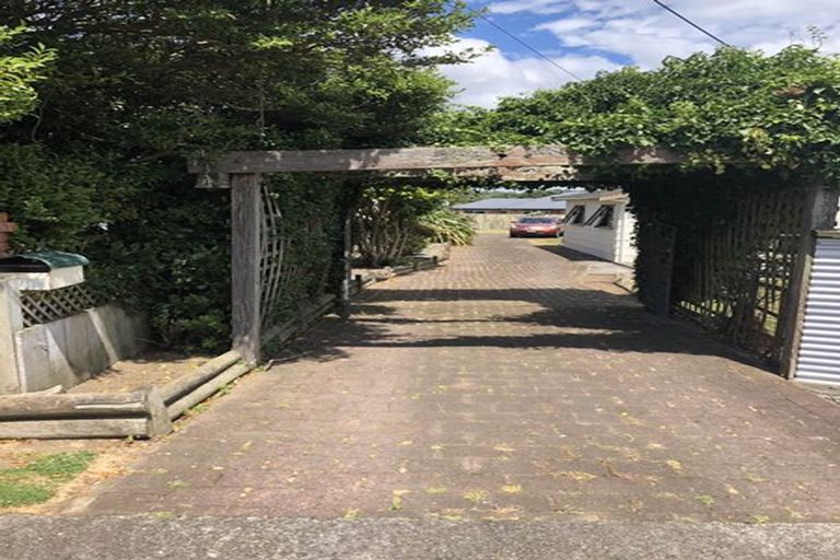 Photo of property in 83 Puriri Street, Hawera, 4610