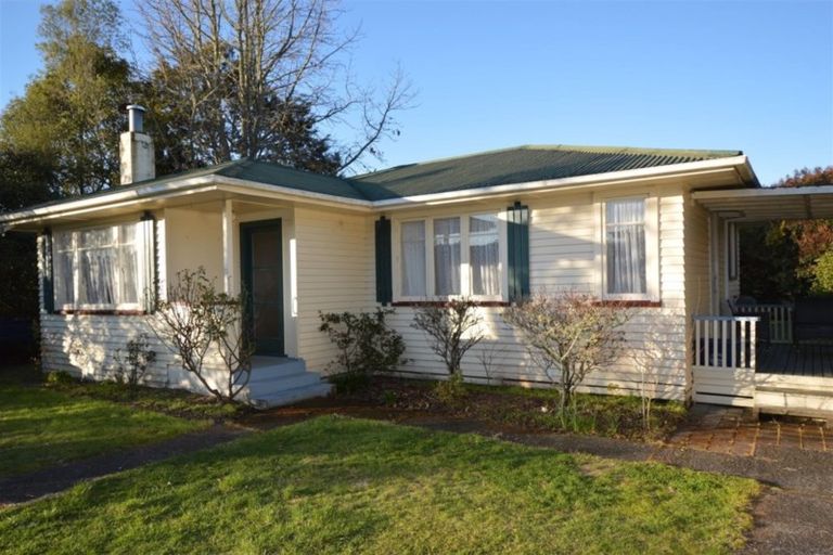 Photo of property in 15 Hillsview Crescent, Taumarunui, 3920
