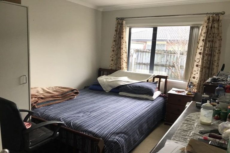 Photo of property in 27 Tussock Avenue, Mangere, Auckland, 2022