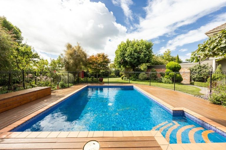 Photo of property in 178 Avenue Road, Greenmeadows, Napier, 4112