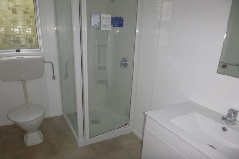 Photo of property in 4d Flock Grove, Fairfield, Lower Hutt, 5011