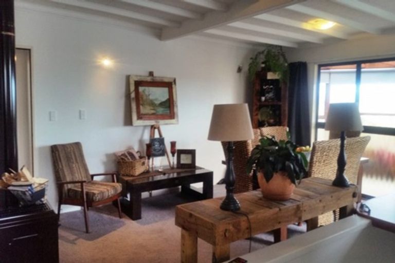 Photo of property in 21b Huia Street, Waikanae, 5036