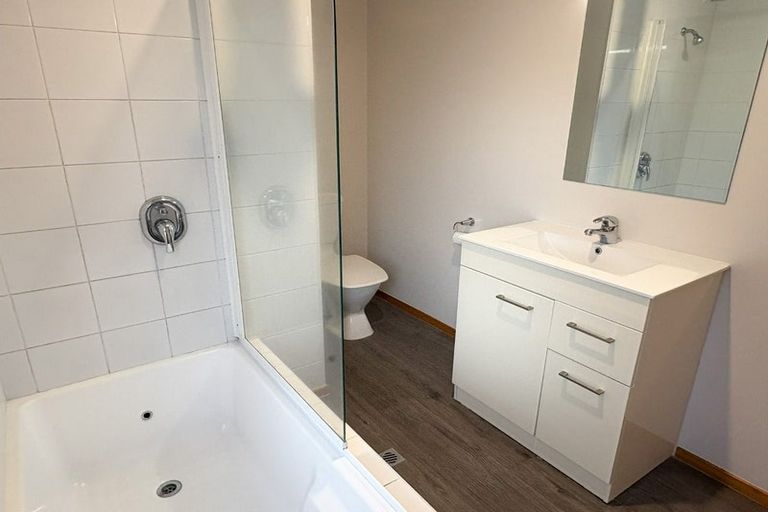 Photo of property in 1/25 Grove Road, Addington, Christchurch, 8024