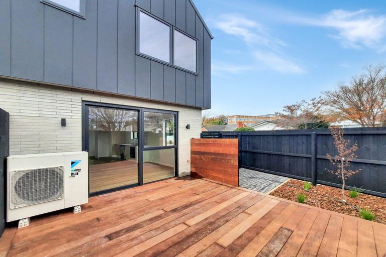 Photo of property in 1/12 Newbridge Place, Ilam, Christchurch, 8041