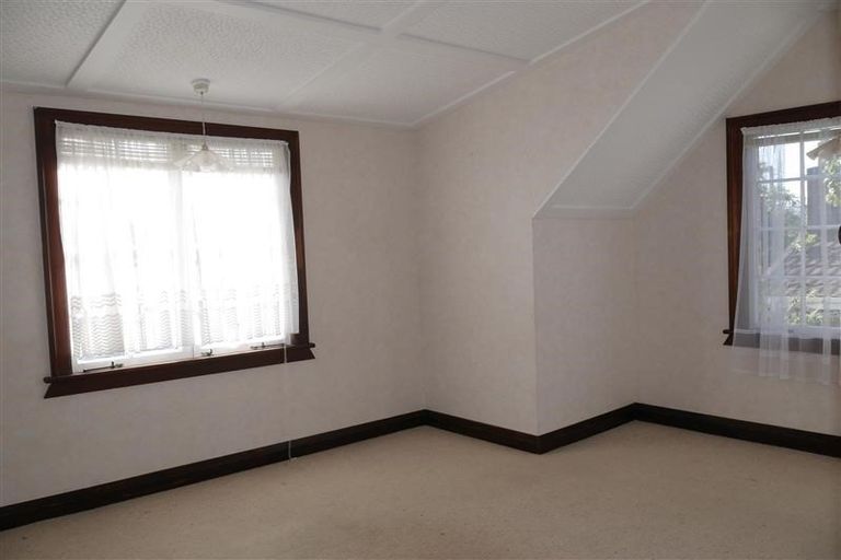 Photo of property in 2 Kamo Road, Regent, Whangarei, 0112