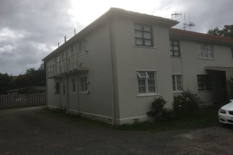 Photo of property in 553 Featherston Street, Roslyn, Palmerston North, 4414