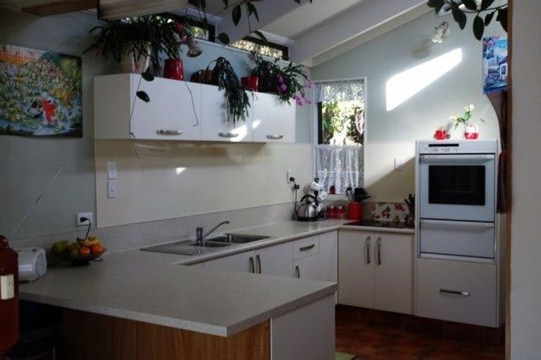 Photo of property in 20 Weenink Road, Karoro, Greymouth, 7805