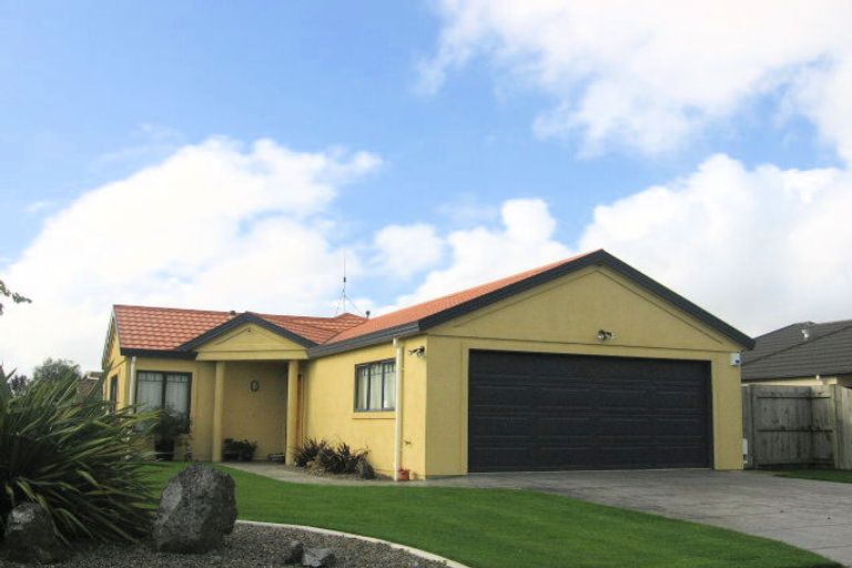 Photo of property in 12 Henley Court, Highbury, Palmerston North, 4412