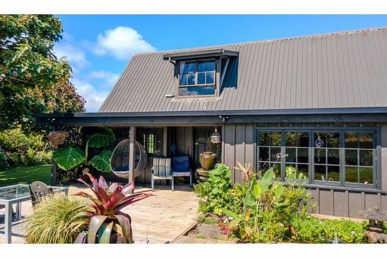 Photo of property in 17 Pickmere Lane, Kerikeri, 0230
