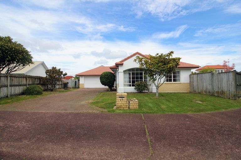 Photo of property in 65 Bob Charles Drive, Golflands, Auckland, 2013