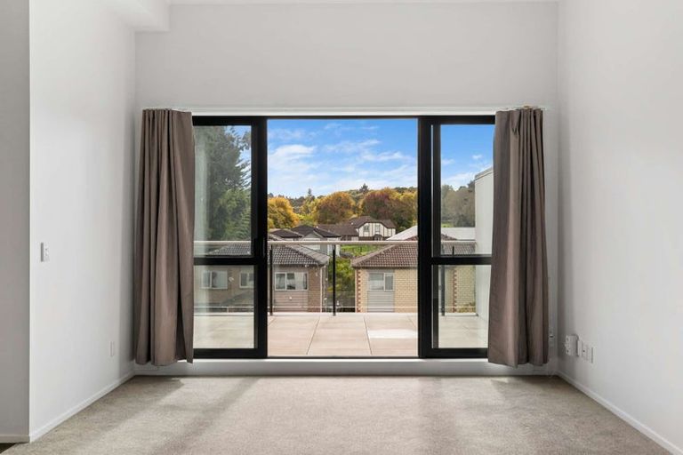 Photo of property in 23/11 Carlos Drive, Flat Bush, Auckland, 2016