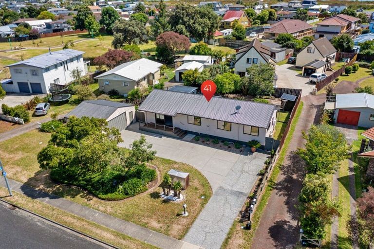 Photo of property in 41 Topaz Drive, Papamoa Beach, Papamoa, 3118