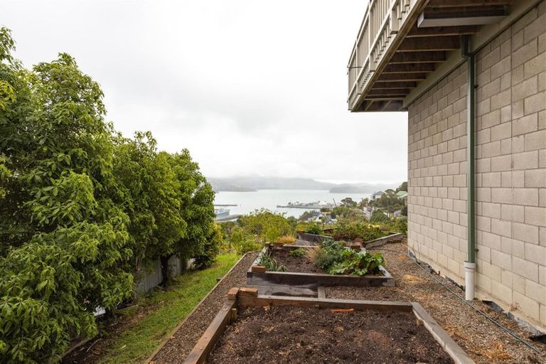 Photo of property in 52 Jacksons Road, Lyttelton, 8082