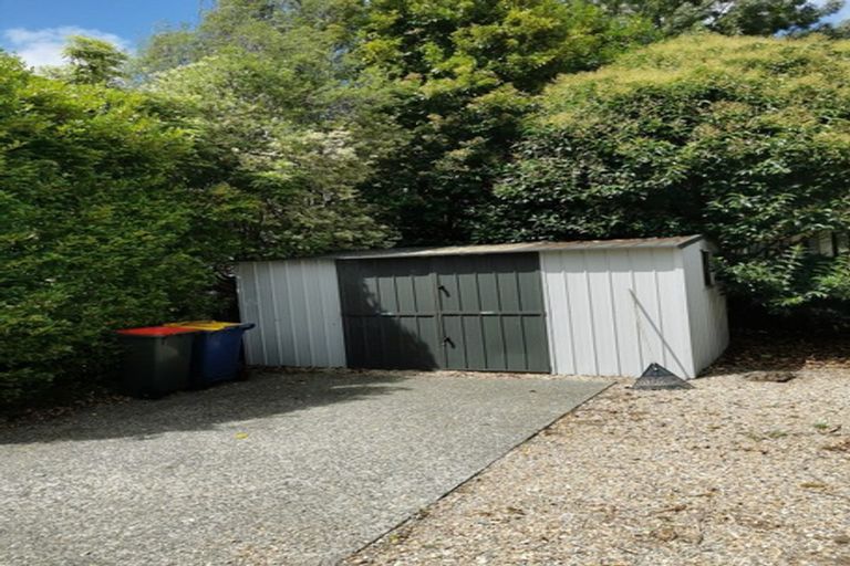 Photo of property in 40 Hale Crescent, Bayview, Auckland, 0629