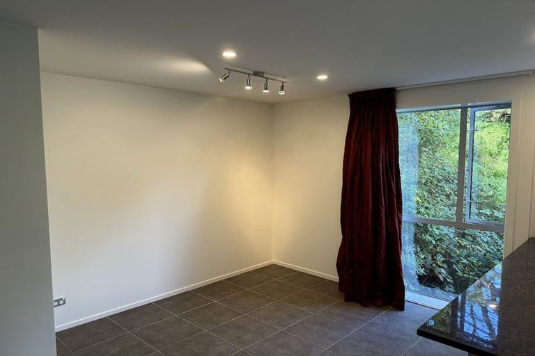 Photo of property in 5/114 Mitchell Street, Brooklyn, Wellington, 6021