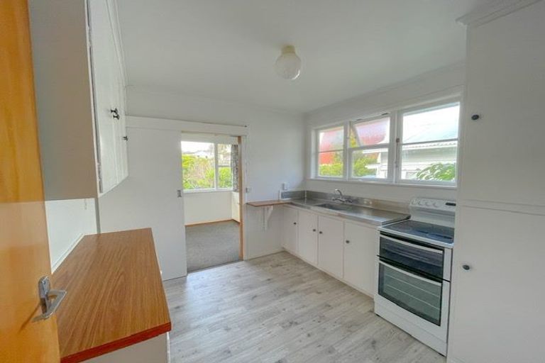 Photo of property in 1/8 Reading Street, Karori, Wellington, 6012