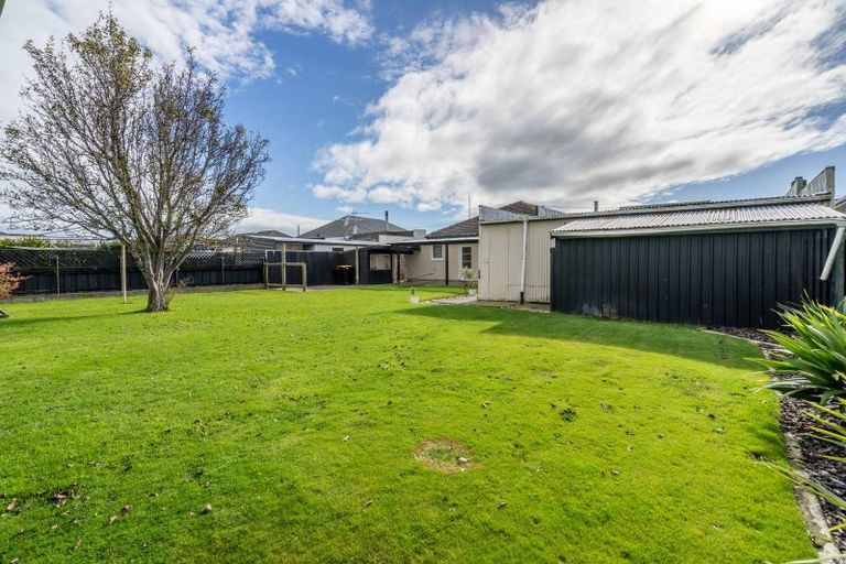 Photo of property in 17 Renfrew Street, Waikiwi, Invercargill, 9810