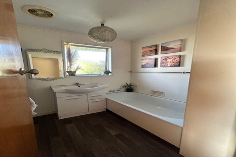 Photo of property in 51 Kent Street, Picton, 7220