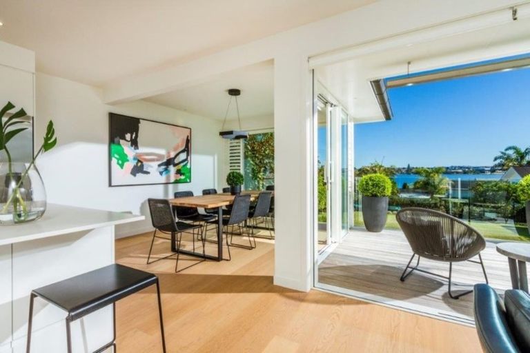 Photo of property in 12 Kitchener Road, Takapuna, Auckland, 0622