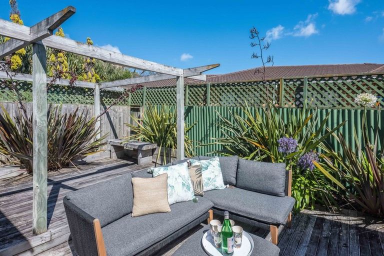 Photo of property in 23 Kaka Road, Raumati Beach, Paraparaumu, 5032