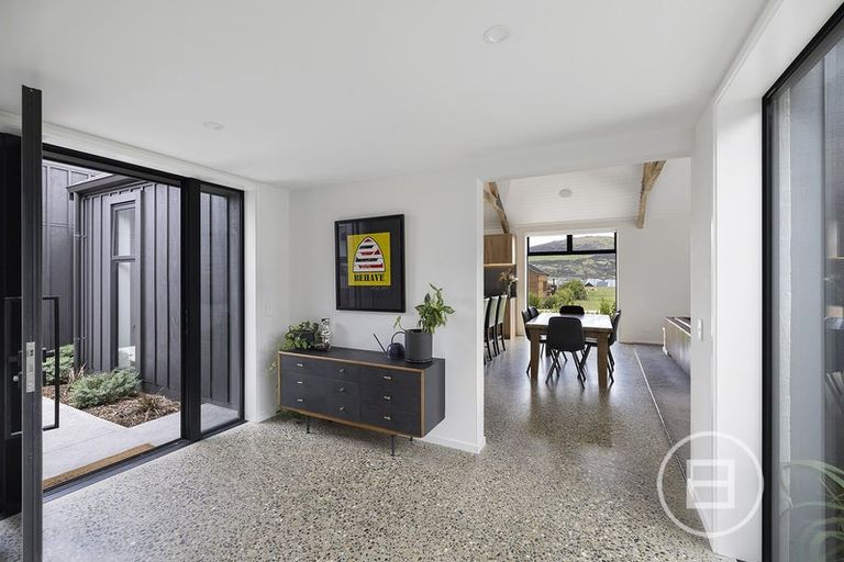 Photo of property in 52 Cunninghams Drive, Jacks Point, Queenstown, 9371