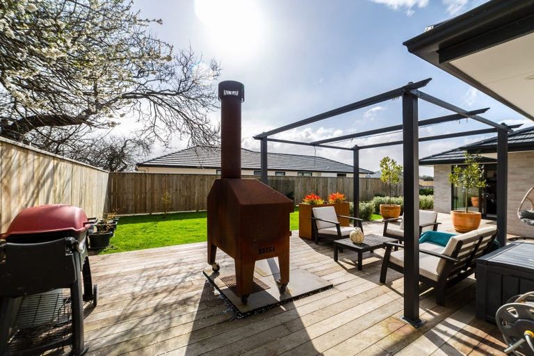 Photo of property in 7 Kakariki Crescent, Carterton, 5713