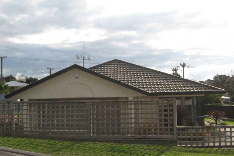 Photo of property in 12 Ryegrass Dell, Welcome Bay, Tauranga, 3112