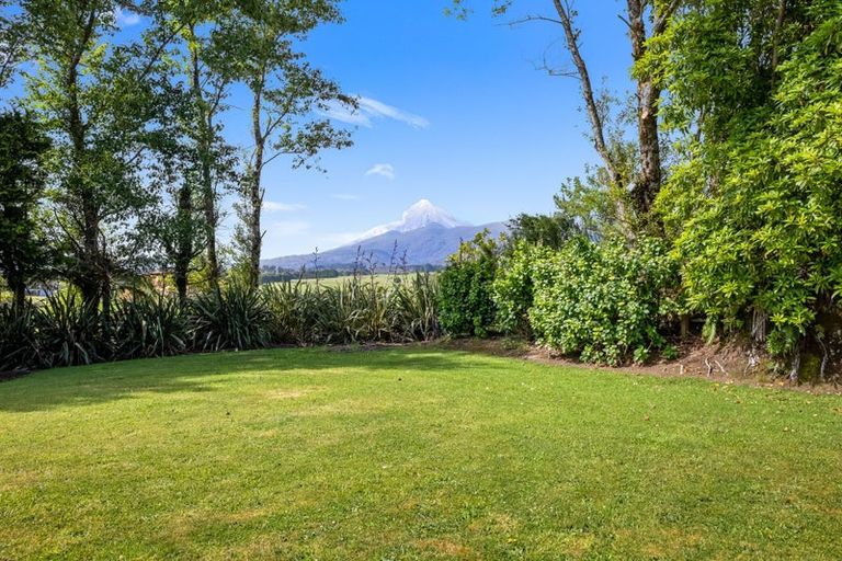 Photo of property in 1459 Carrington Road, Hurworth, New Plymouth, 4371