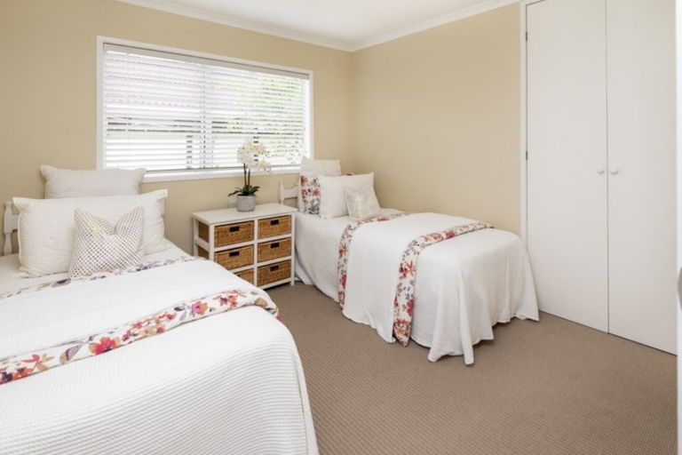 Photo of property in 58 Vivian Wilson Drive, Eastern Beach, Auckland, 2012