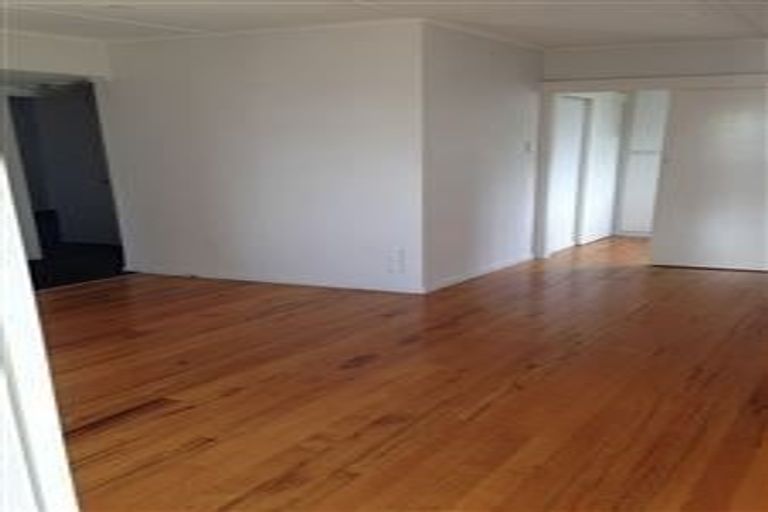 Photo of property in 1 Ferguson Street, Manurewa East, Auckland, 2102