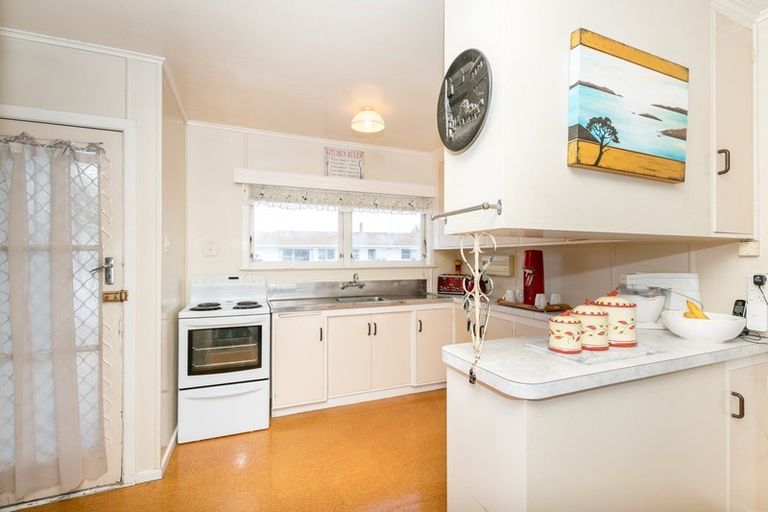 Photo of property in 37 Heath Street, St Andrews, Hamilton, 3200