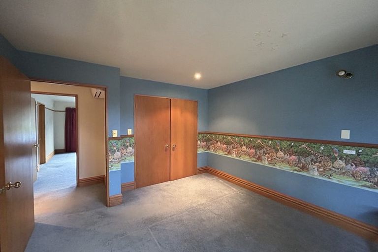 Photo of property in 49 Cedar Drive, Kelvin Heights, Queenstown, 9300